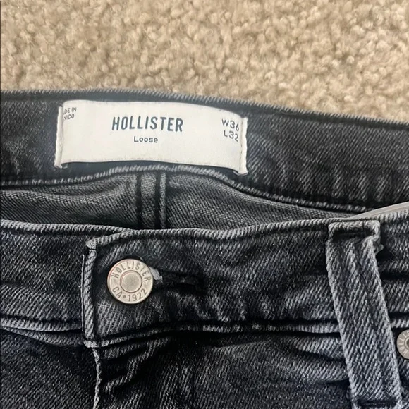 Men's Hollister washed black loose jeans 36x32 - Picture 2 of 4